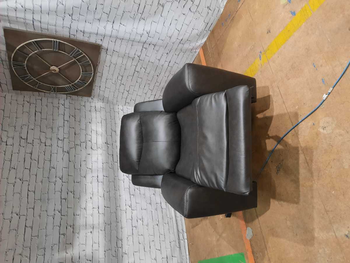 Mindanao Power Recliner with Adj Headrest - Gallery Image 6